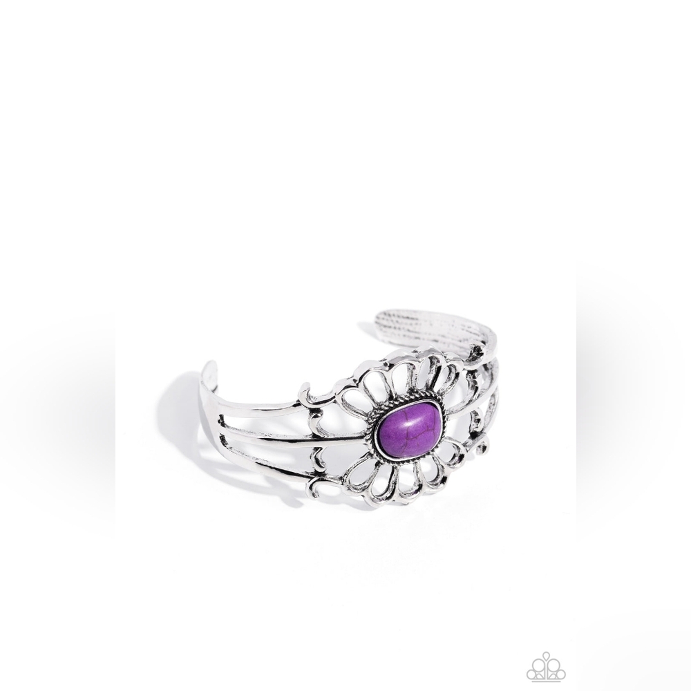 Openwork Bracelet With Purple Stone